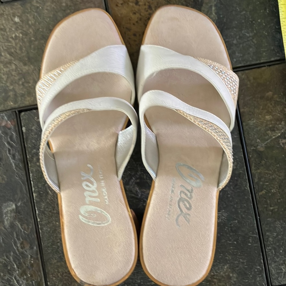 Onex‎ Women's White and Tan Sandals size 8 like new - Picture 4 of 6